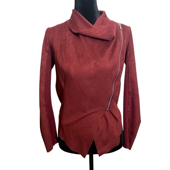 Vigoss Jackets & Blazers - Vigoss faux suede zip jacket maroon
